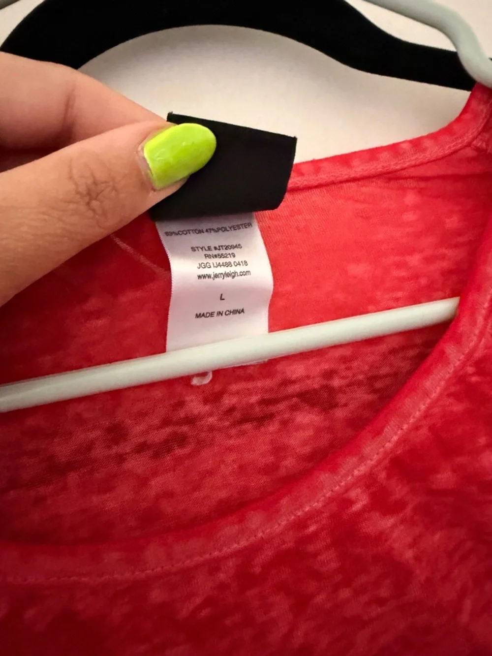 Modern Lux Red and White Cold-Shoulder Graphic Tee - Picture 8 of 9